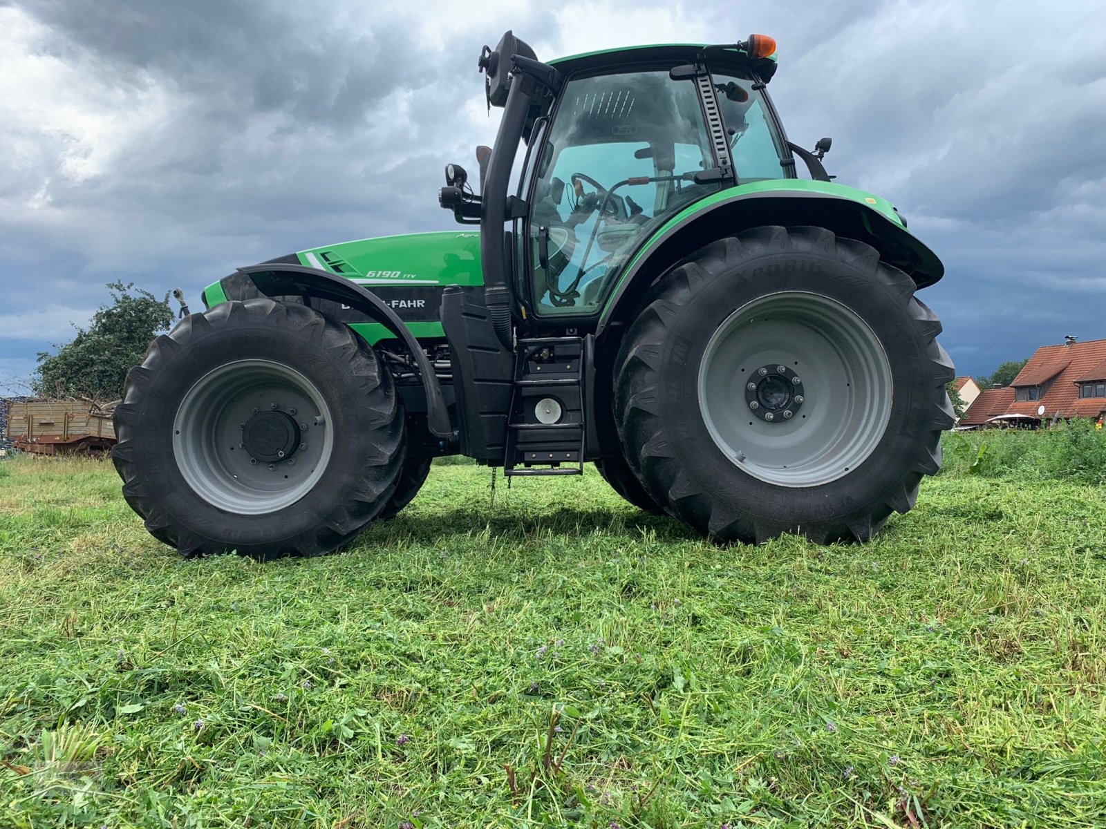 Traktor des Typs Deutz-Fahr Agrotron 6190 TTV, Gebrauchtmaschine in Fürth / Burgfarrnbach (Bild 4)