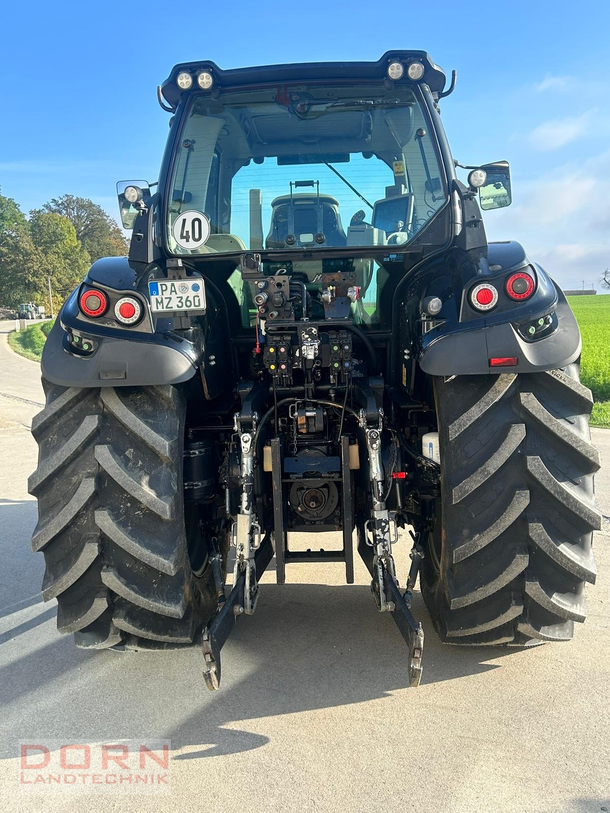 Traktor типа Deutz-Fahr Agrotron 6190 TTV, Gebrauchtmaschine в Bruckberg (Фотография 12)