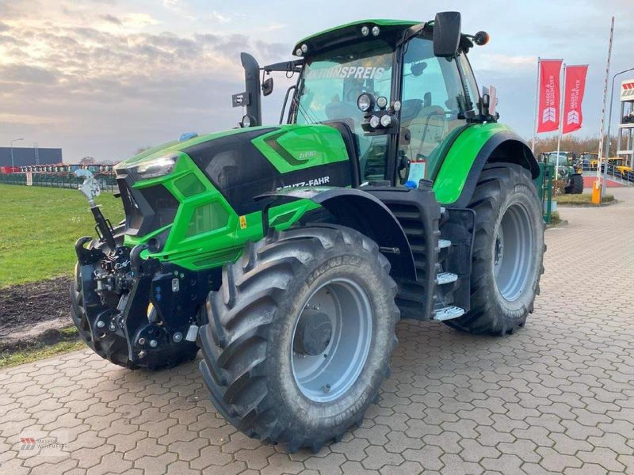 Traktor of the type Deutz-Fahr AGROTRON 6190 TTV, Gebrauchtmaschine in Oyten (Picture 1)