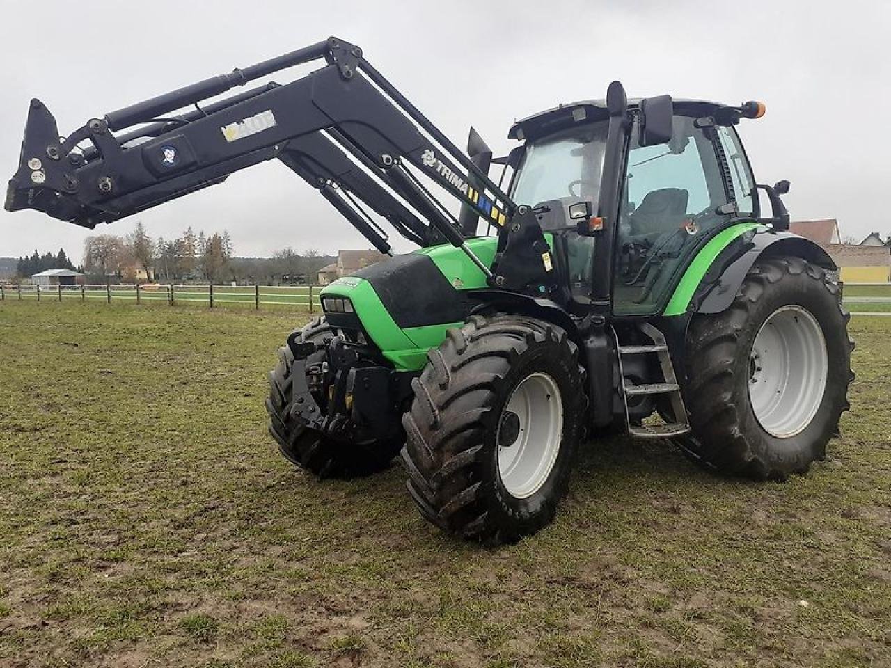 Traktor of the type Deutz-Fahr Agrotron 620 M, Gebrauchtmaschine in Könnern (Picture 1)