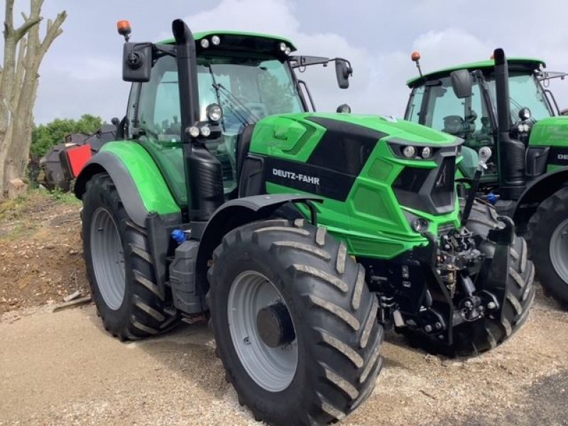 Traktor del tipo Deutz-Fahr agrotron 6205, Gebrauchtmaschine en les hayons (Imagen 1)