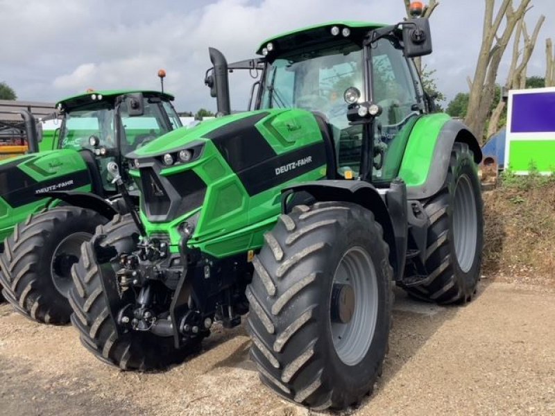 Traktor van het type Deutz-Fahr agrotron 6205, Gebrauchtmaschine in les hayons (Foto 2)