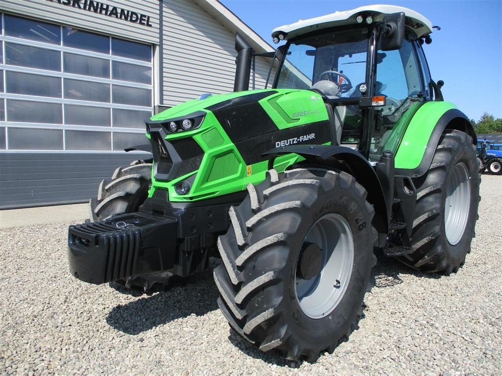 Traktor of the type Deutz-Fahr Agrotron 6205G New and Unused tractor, Gebrauchtmaschine in Lintrup (Picture 3)