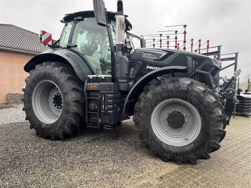 Traktor van het type Deutz-Fahr Agrotron 6210 TTV Warrion MAT GREEN, Gebrauchtmaschine in Brørup (Foto 1)