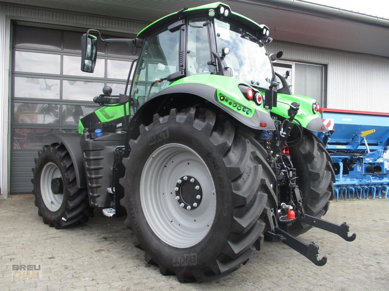 Traktor Türe ait Deutz-Fahr Agrotron 6210 TTV, Neumaschine içinde Cham (resim 4)