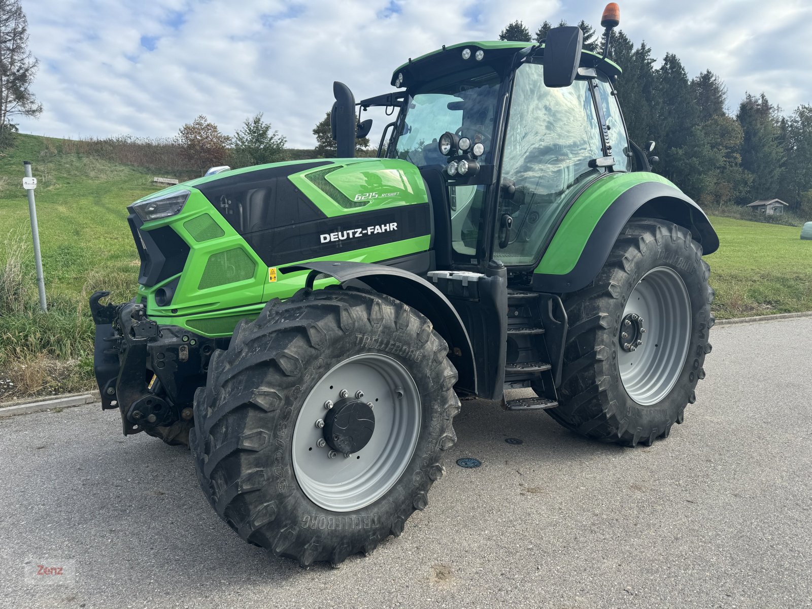 Traktor tipa Deutz-Fahr Agrotron 6215 RC SHIFT, Gebrauchtmaschine u Gars (Slika 1)