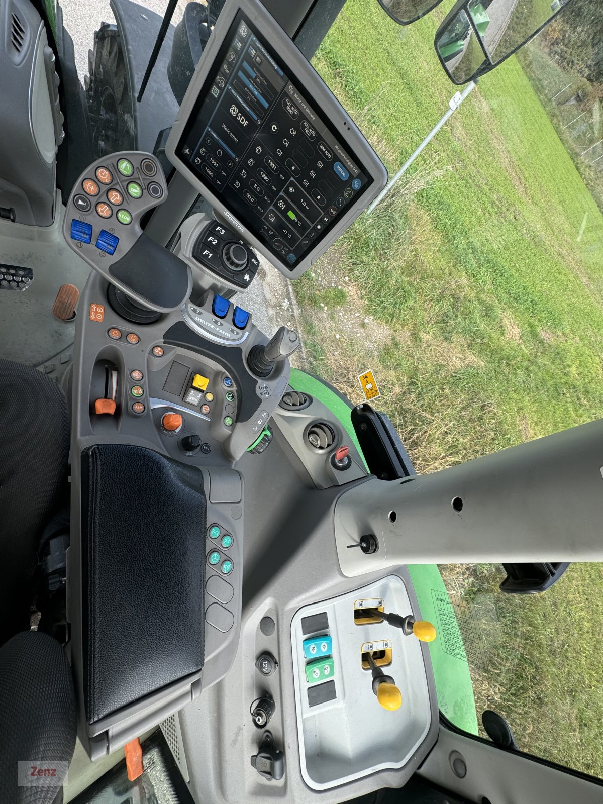 Traktor typu Deutz-Fahr Agrotron 6215 RC SHIFT, Gebrauchtmaschine w Gars (Zdjęcie 10)