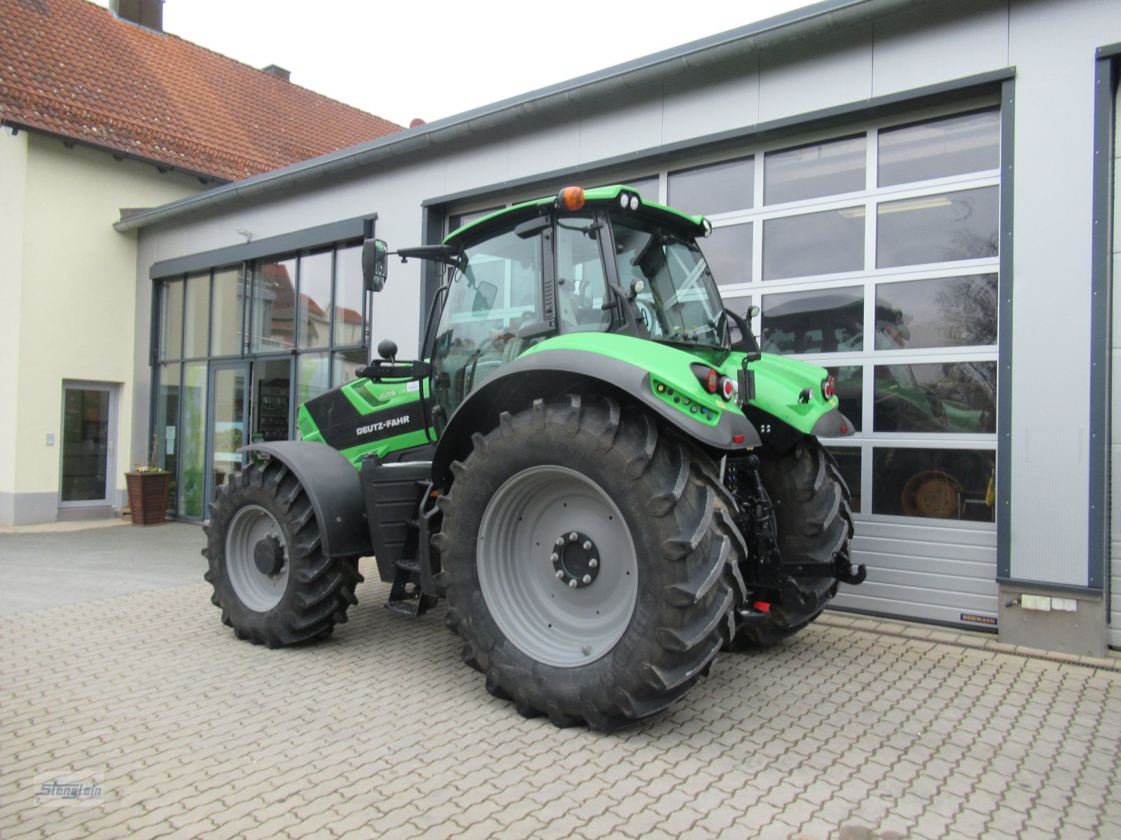 Traktor typu Deutz-Fahr Agrotron 6215 TTV, Gebrauchtmaschine v Waischenfeld (Obrázok 2)