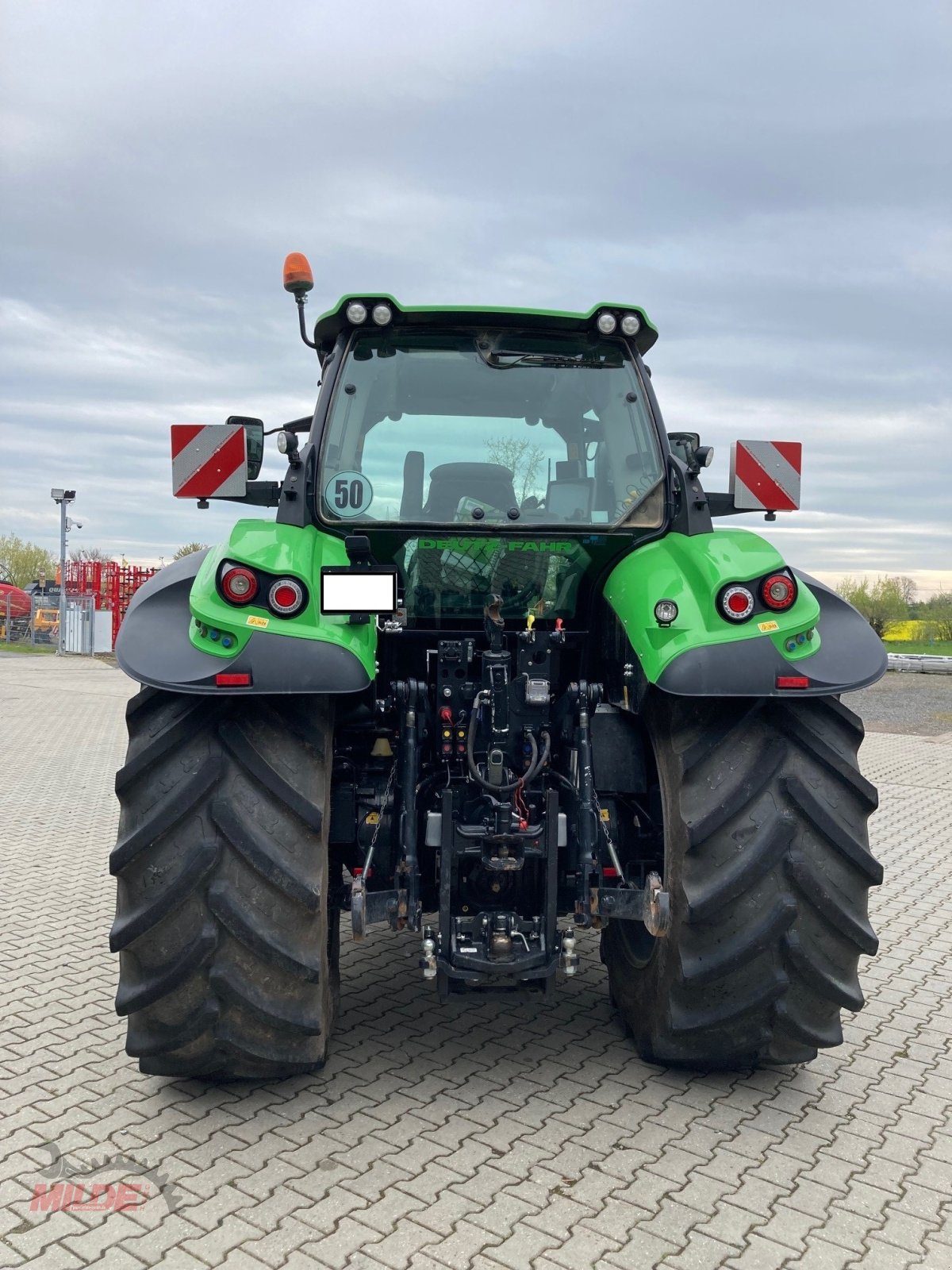 Traktor typu Deutz-Fahr Agrotron 6215 TTV, Gebrauchtmaschine w Elsteraue-Bornitz (Zdjęcie 3)