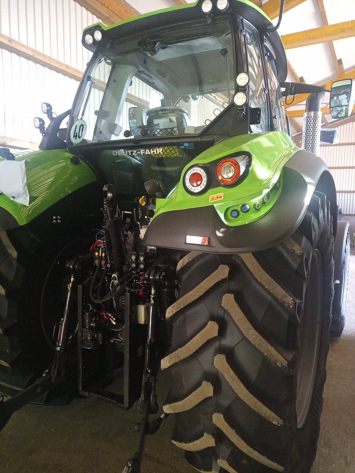 Traktor typu Deutz-Fahr Agrotron 6215 TTV, Gebrauchtmaschine v Aislingen (Obrázek 8)