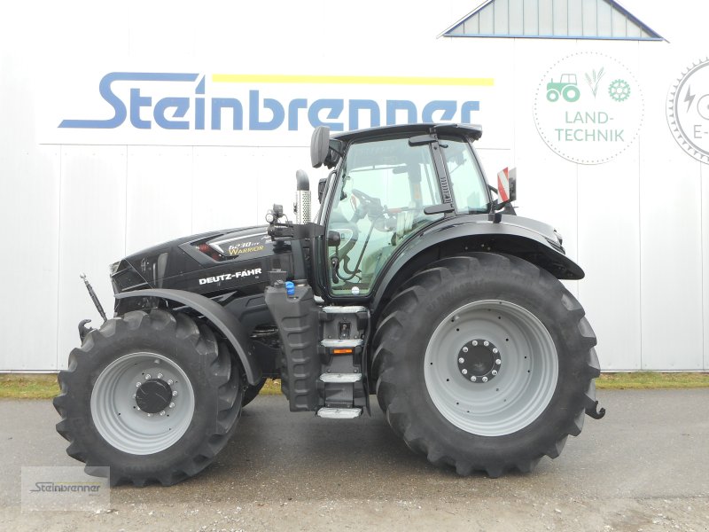 Traktor от тип Deutz-Fahr Agrotron 6230 TTV Warrior, Gebrauchtmaschine в Wörnitz