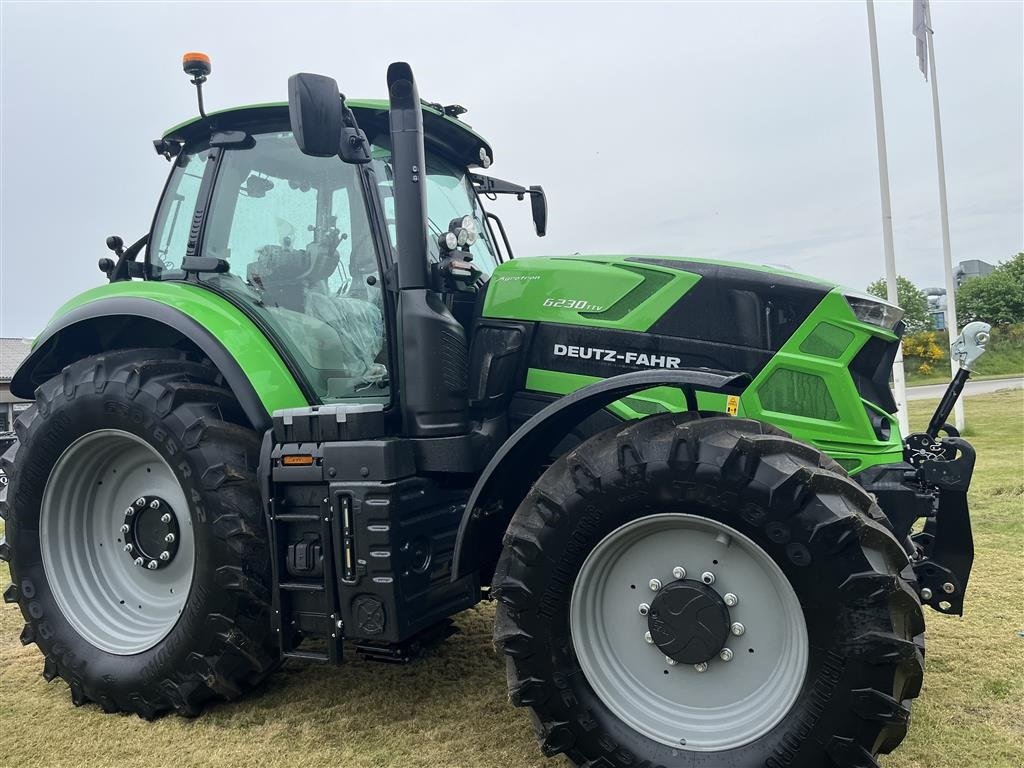 Traktor typu Deutz-Fahr Agrotron 6230 TTV, Gebrauchtmaschine w Brørup (Zdjęcie 8)