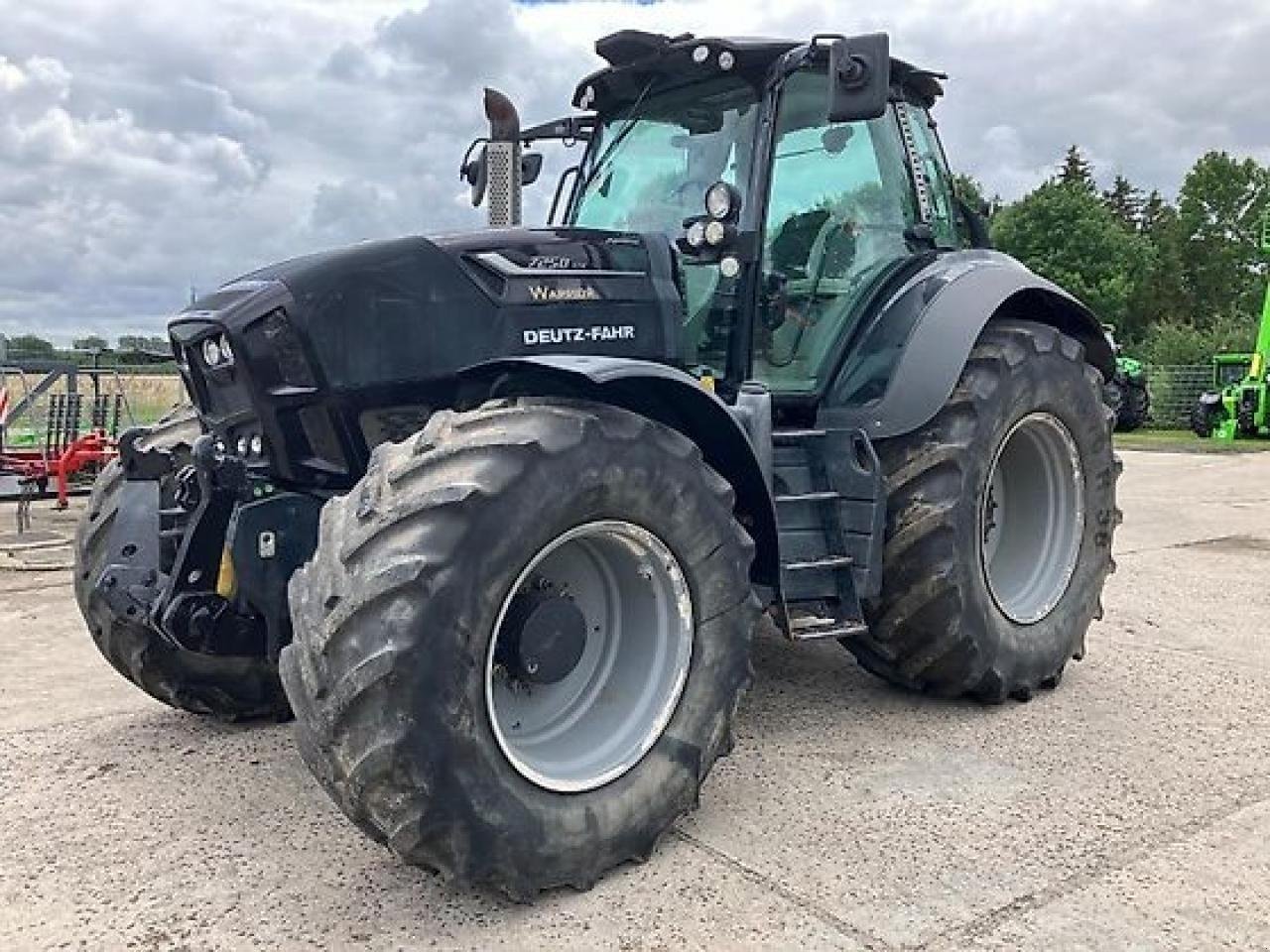 Traktor typu Deutz-Fahr Agrotron 7250 TTV Black Warrior, Gebrauchtmaschine v Könnern (Obrázek 1)