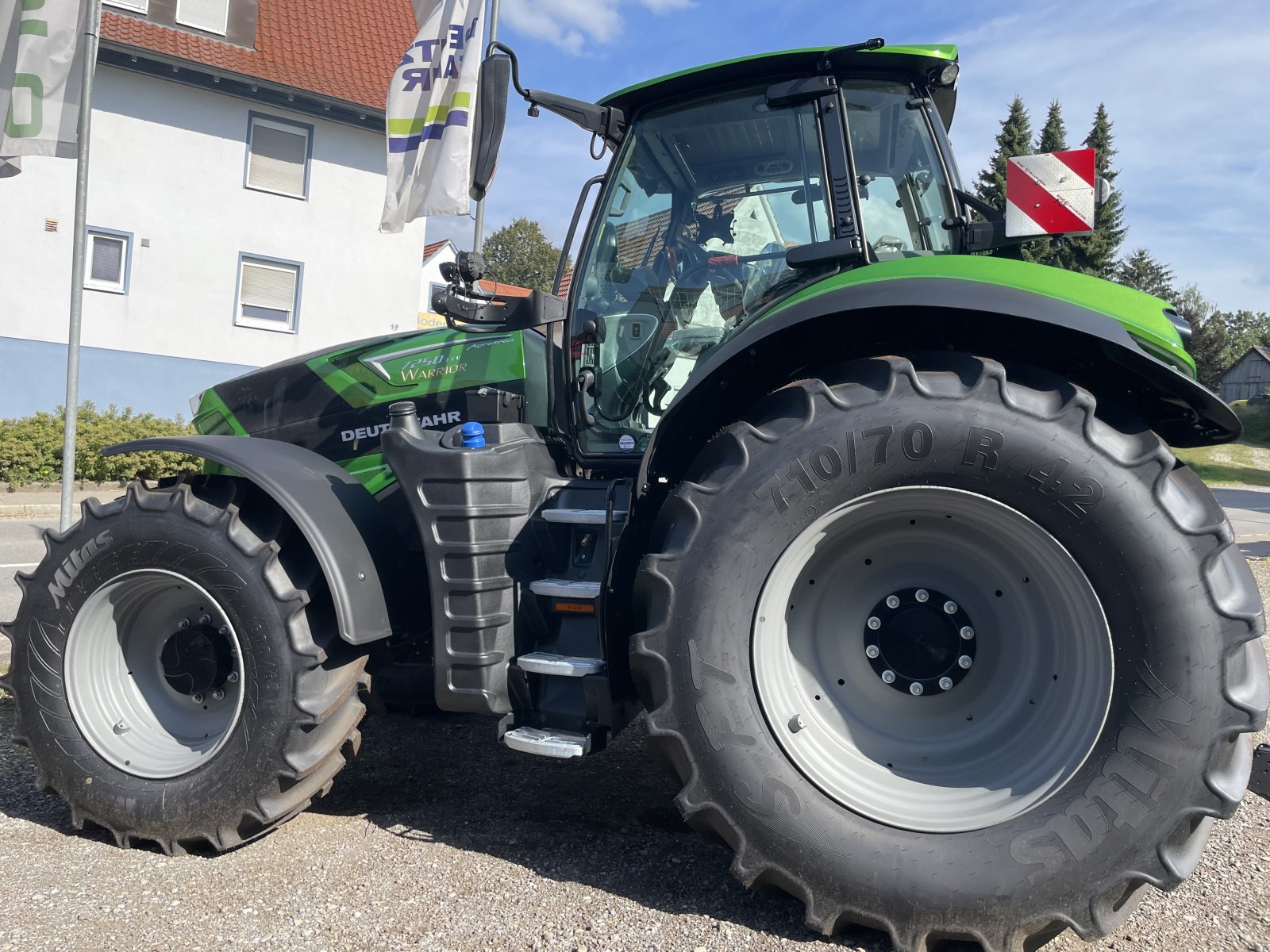 Traktor типа Deutz-Fahr Agrotron 7250 TTV Warrior, Neumaschine в Ochsenhausen (Фотография 3)