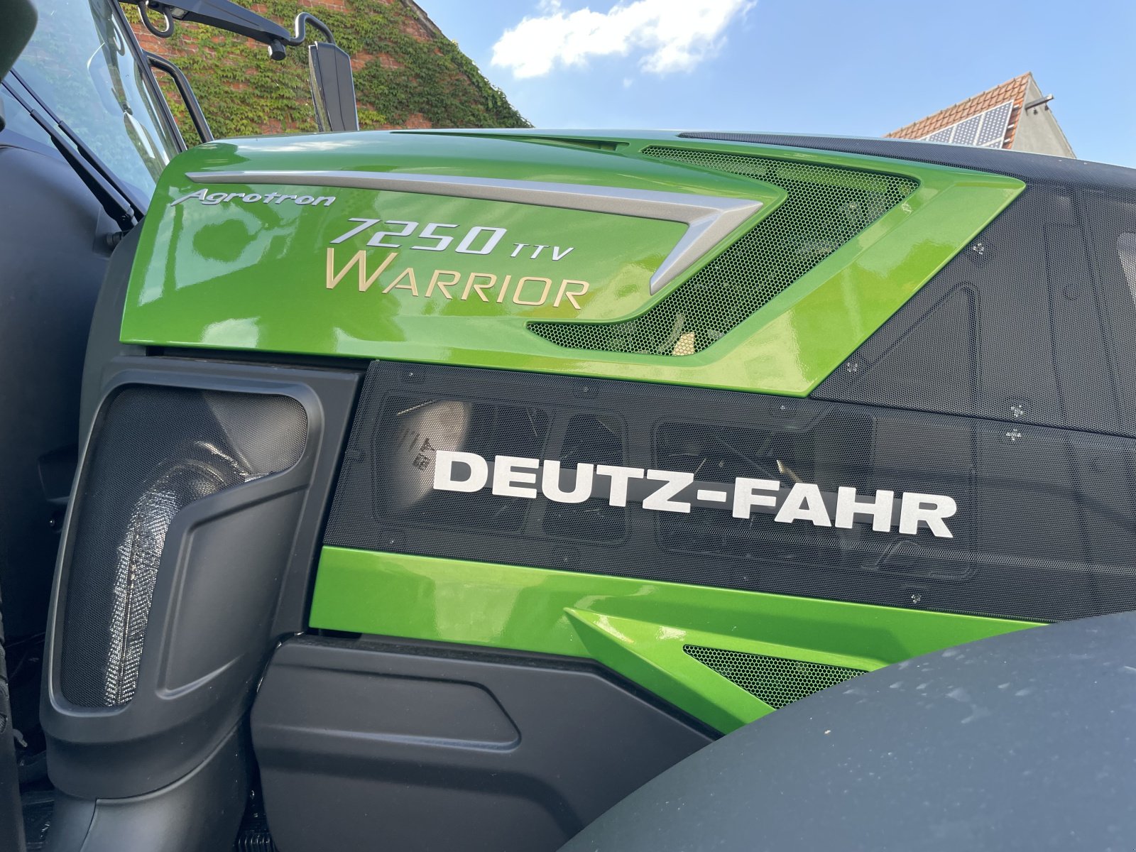 Traktor typu Deutz-Fahr Agrotron 7250 TTV Warrior, Neumaschine w Ochsenhausen (Zdjęcie 8)