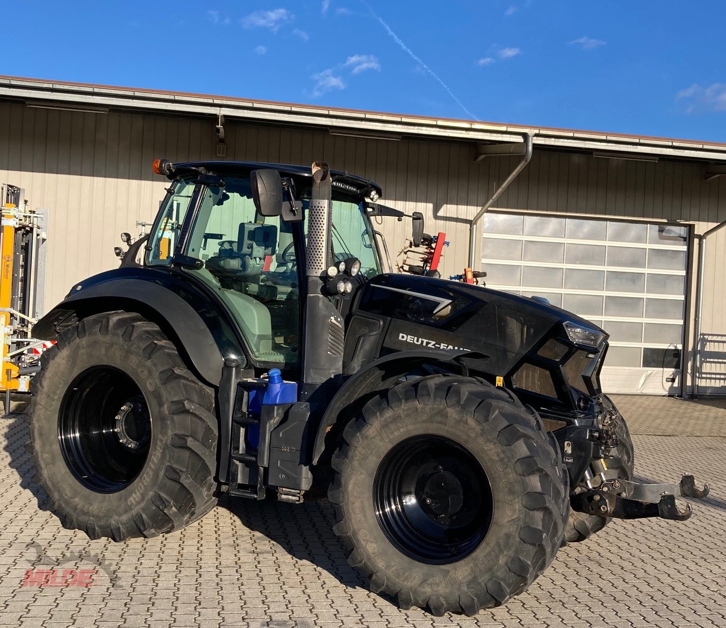 Traktor del tipo Deutz-Fahr Agrotron 7250 TTV Warrior, Gebrauchtmaschine en Elsteraue-Bornitz (Imagen 1)