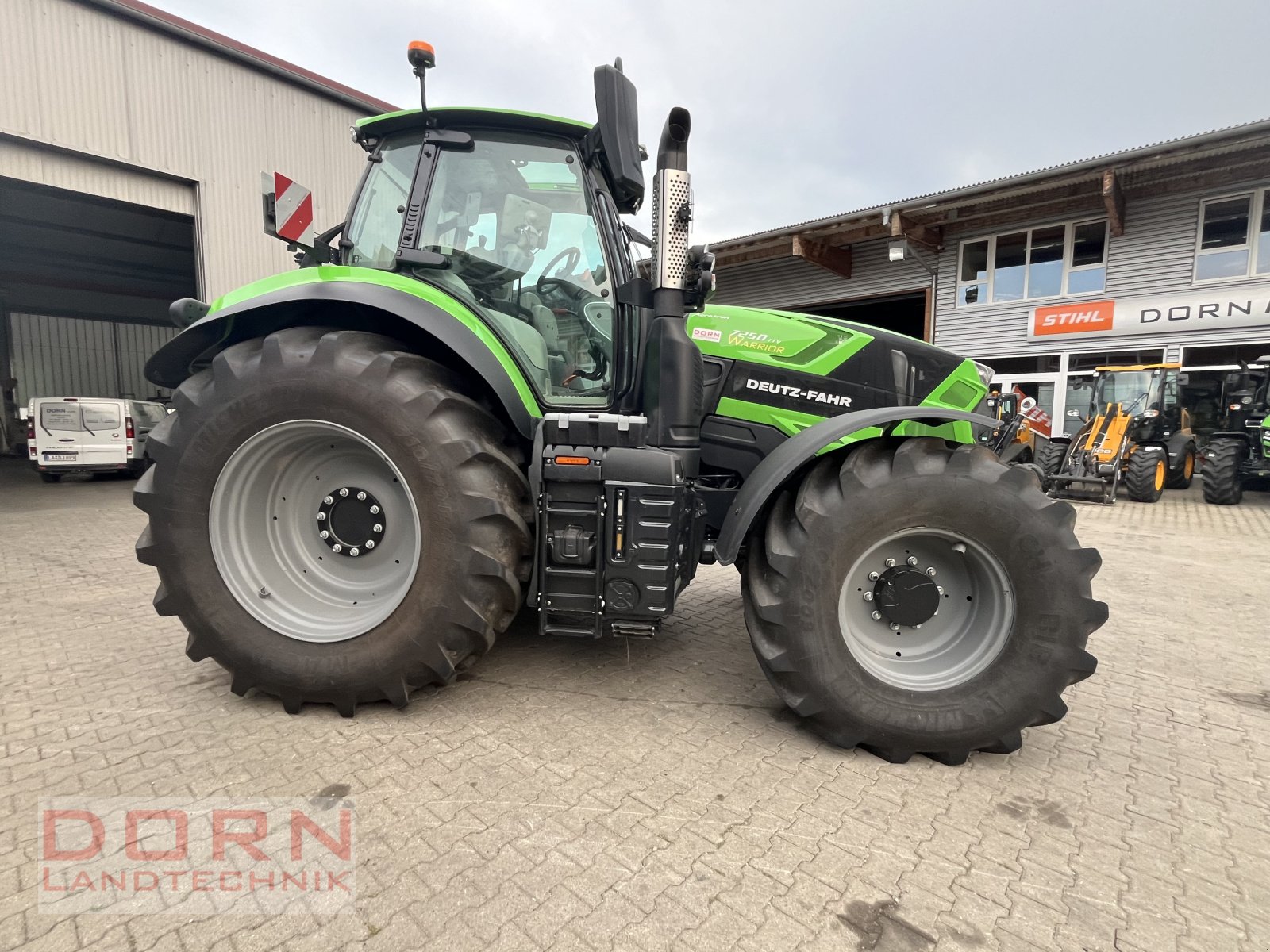 Traktor του τύπου Deutz-Fahr Agrotron 7250 TTV Warrior, Neumaschine σε Bruckberg (Φωτογραφία 2)