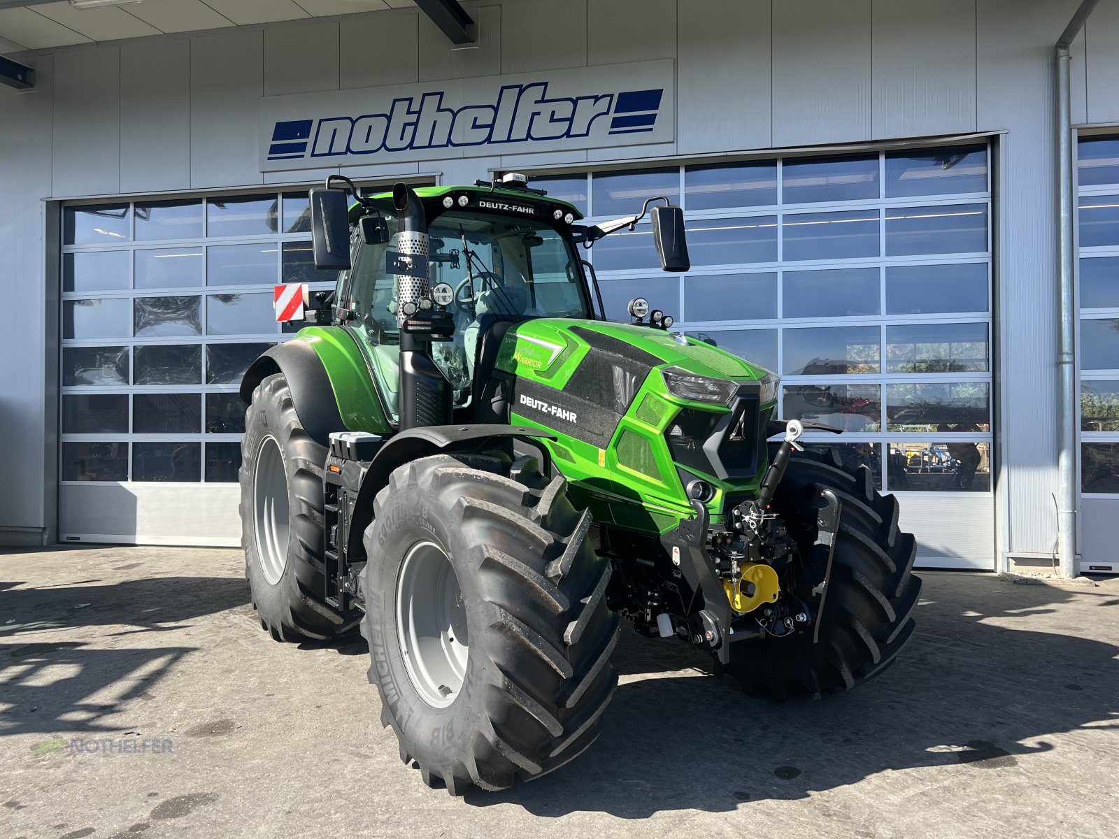 Traktor des Typs Deutz-Fahr Agrotron 7250 TTV Warrior, Neumaschine in Pforzen (Bild 2)