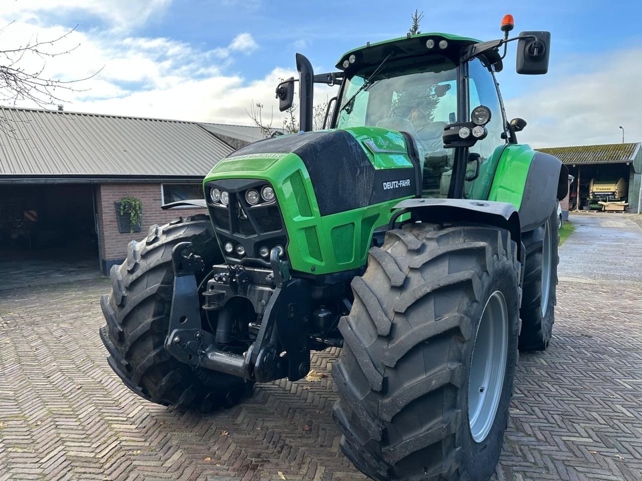 Traktor tipa Deutz-Fahr Agrotron 7250 ttv, Gebrauchtmaschine u Haarle (Slika 2)