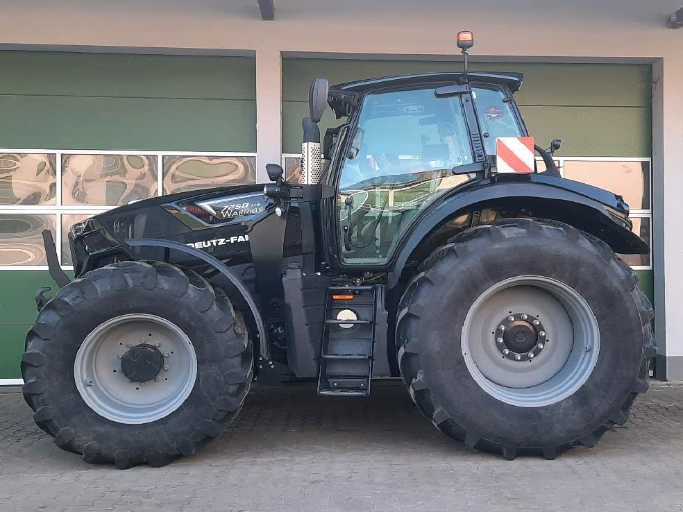 Traktor van het type Deutz-Fahr Agrotron 7250 TTV, Gebrauchtmaschine in Goldburghausen (Foto 2)