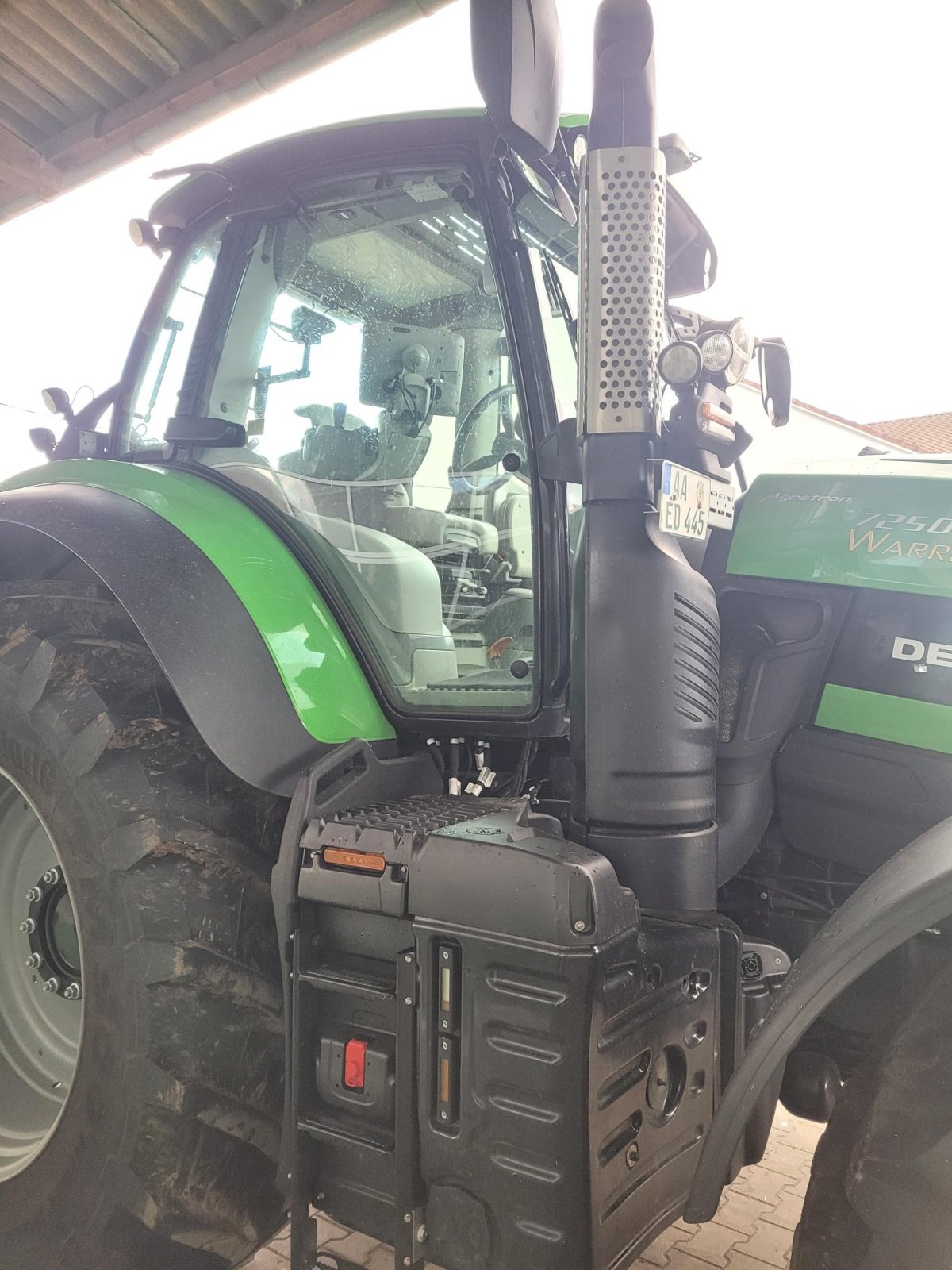 Traktor типа Deutz-Fahr Agrotron 7250 TTV, Gebrauchtmaschine в Goldburghausen (Фотография 4)