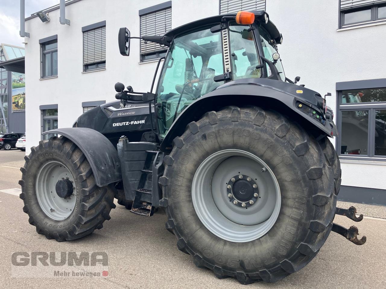 Traktor van het type Deutz-Fahr Agrotron 7250 TTV, Gebrauchtmaschine in Friedberg-Derching (Foto 5)