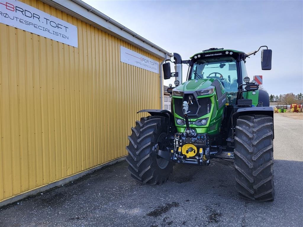 Traktor of the type Deutz-Fahr Agrotron 8280 TTV Stage V Java green Warrior, Gebrauchtmaschine in Sabro (Picture 2)