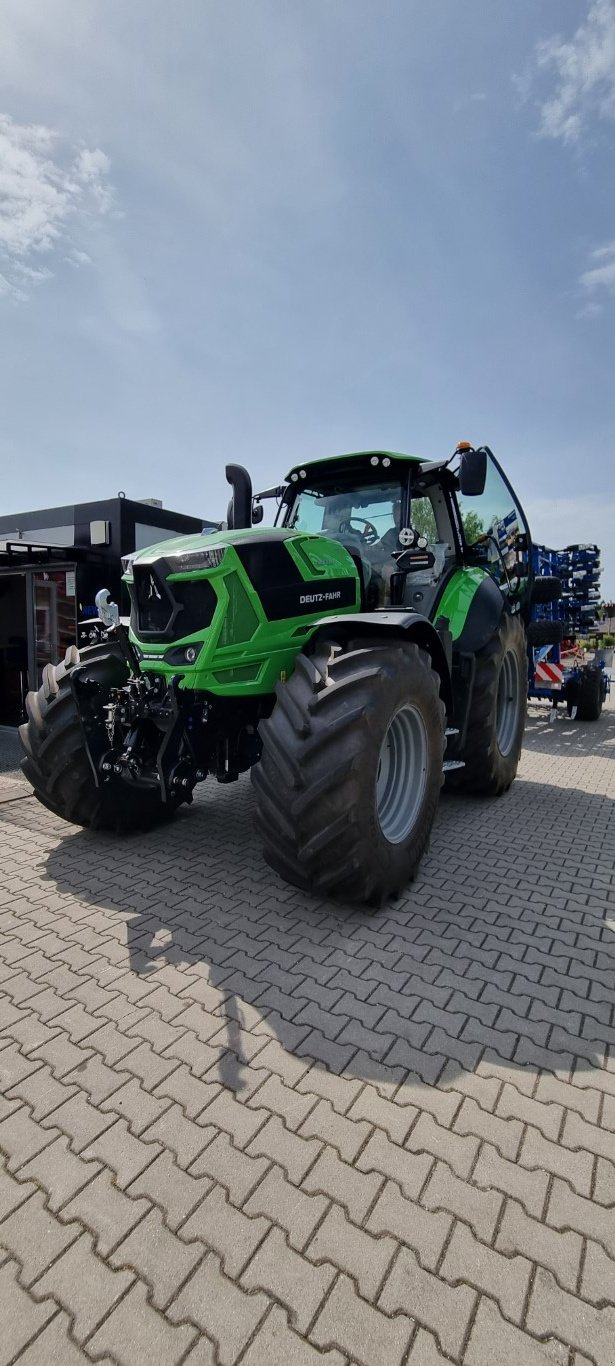 Traktor del tipo Deutz-Fahr Agrotron 8280 TTV, Gebrauchtmaschine en Stankov (Imagen 2)