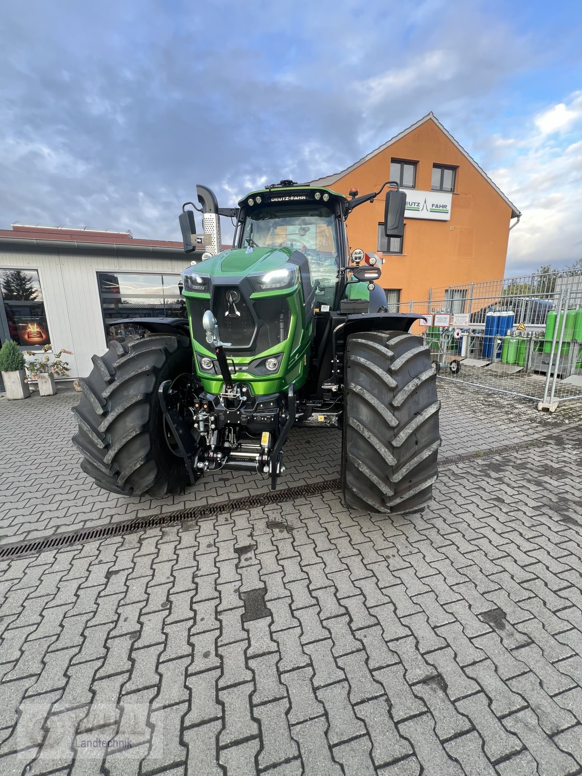 Traktor του τύπου Deutz-Fahr Agrotron 8280 TTV, Neumaschine σε Rudendorf (Φωτογραφία 1)