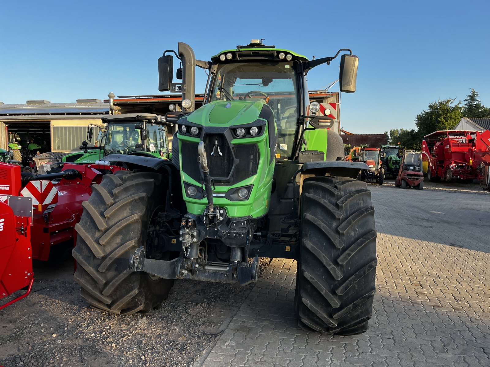 Traktor des Typs Deutz-Fahr Agrotron 8280 TTV, Gebrauchtmaschine in Dannstadt-Schauernheim (Bild 2)