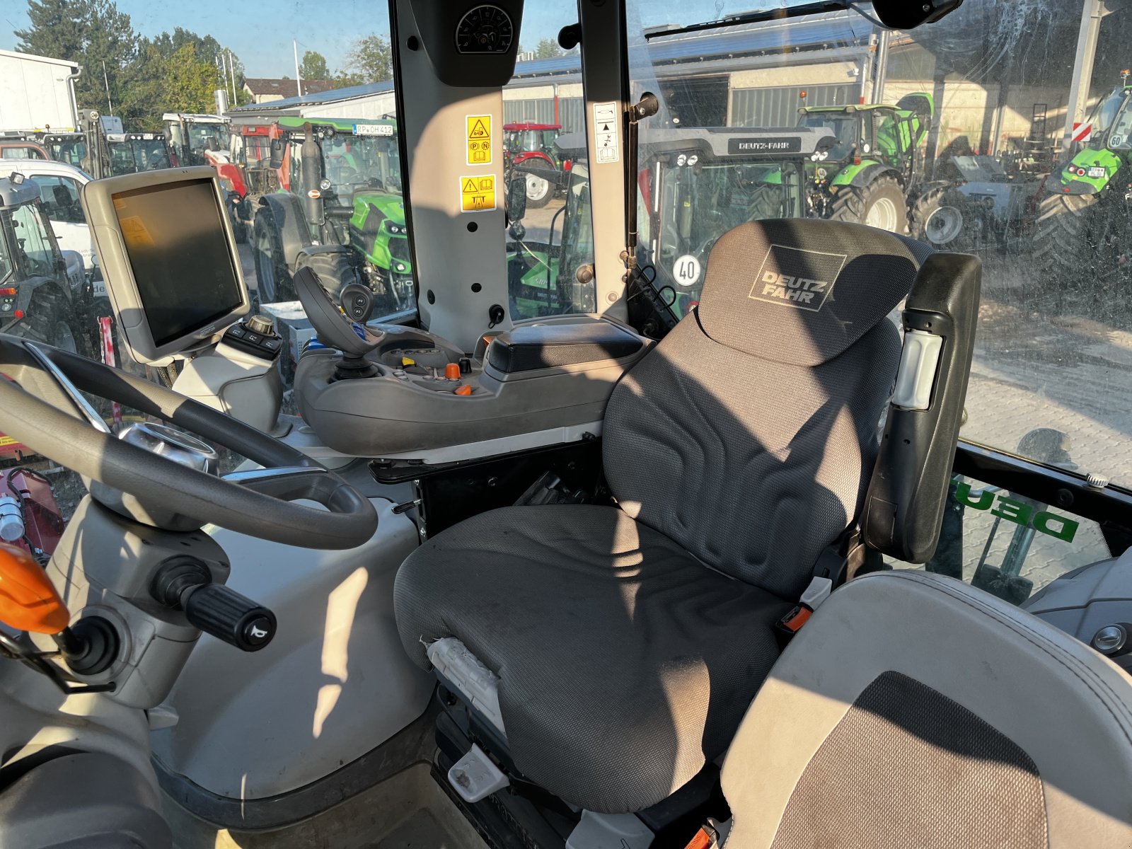 Traktor του τύπου Deutz-Fahr Agrotron 8280 TTV, Gebrauchtmaschine σε Dannstadt-Schauernheim (Φωτογραφία 5)