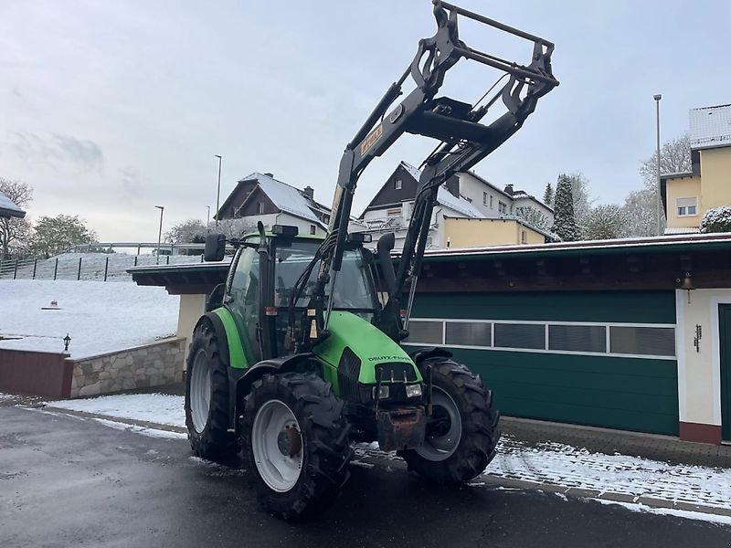 Traktor от тип Deutz-Fahr Agrotron 90 MK 3 Allradtraktor mit Frontlader Bj.2003, Gebrauchtmaschine в Niedernhausen OT Engenhahn