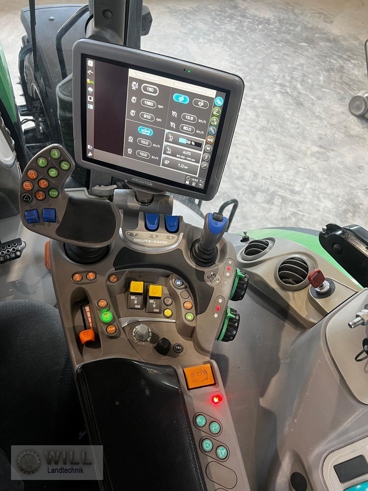 Traktor типа Deutz-Fahr Agrotron 9340 TTV, Gebrauchtmaschine в Rudendorf (Фотография 9)