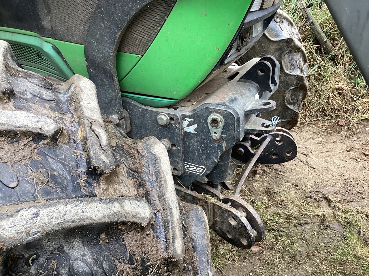 Traktor of the type Deutz-Fahr AGROTRON K 100, Gebrauchtmaschine in VERNOUX EN VIVARAIS (Picture 4)