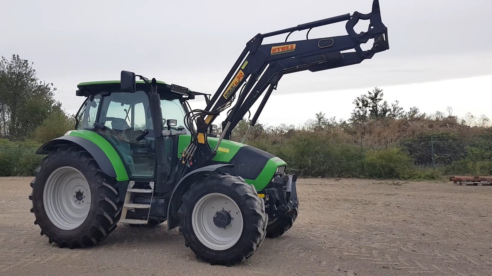 Traktor des Typs Deutz-Fahr Agrotron K 110, Gebrauchtmaschine in Casic (Bild 12)