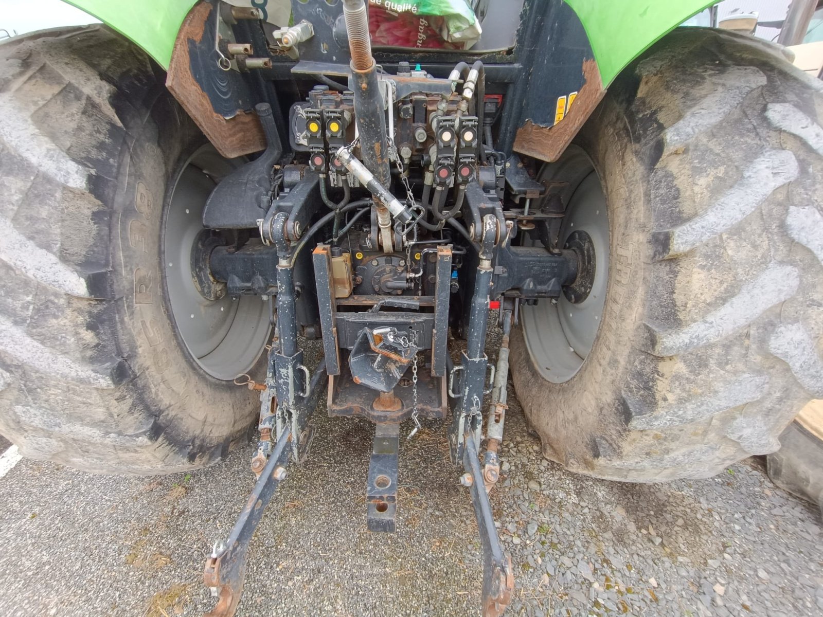 Traktor van het type Deutz-Fahr Agrotron TTV 420, Gebrauchtmaschine in Le Horps (Foto 4)