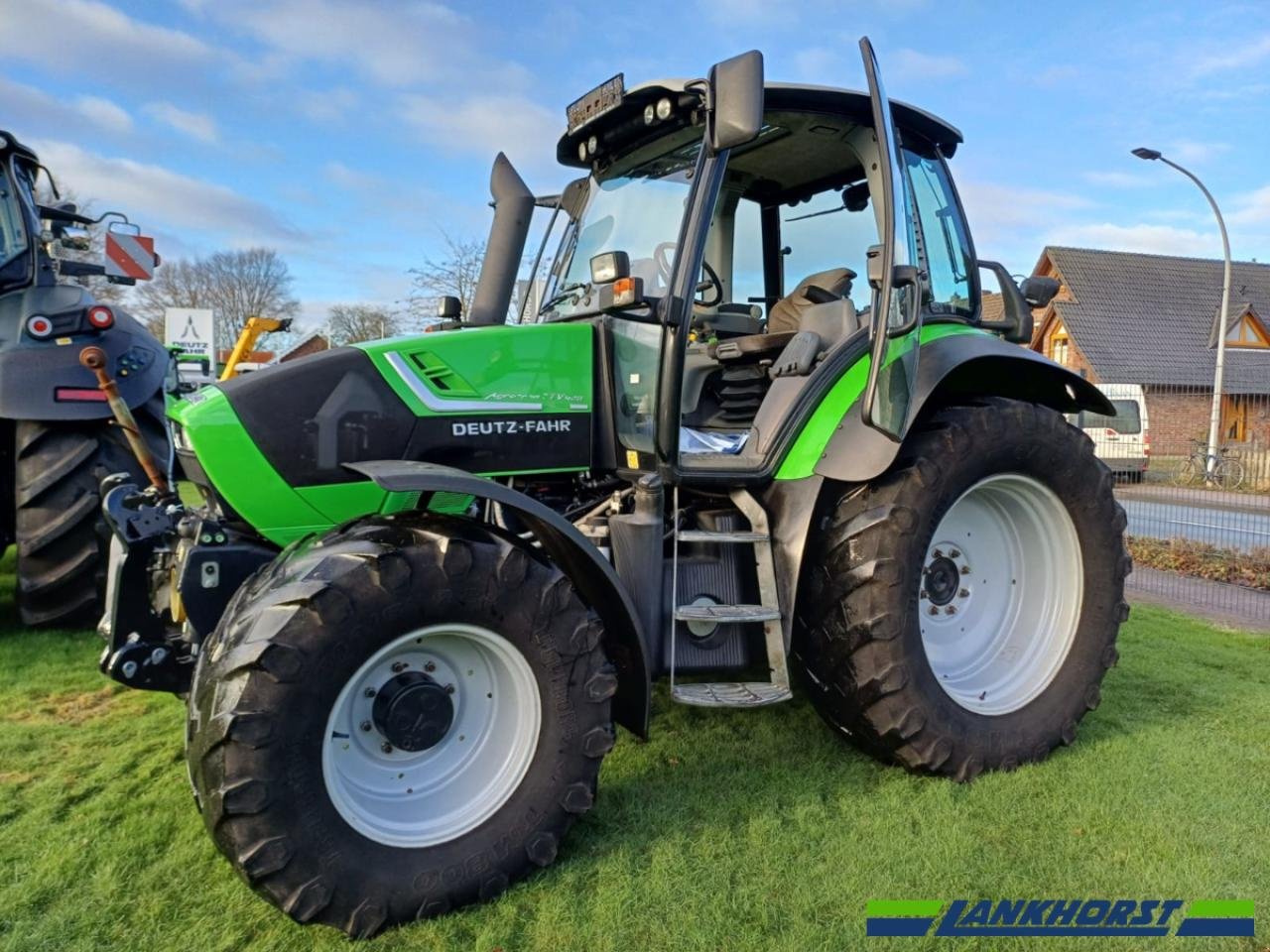 Traktor des Typs Deutz-Fahr Agrotron TTV 420, Gebrauchtmaschine in Neuenhaus (Bild 2)