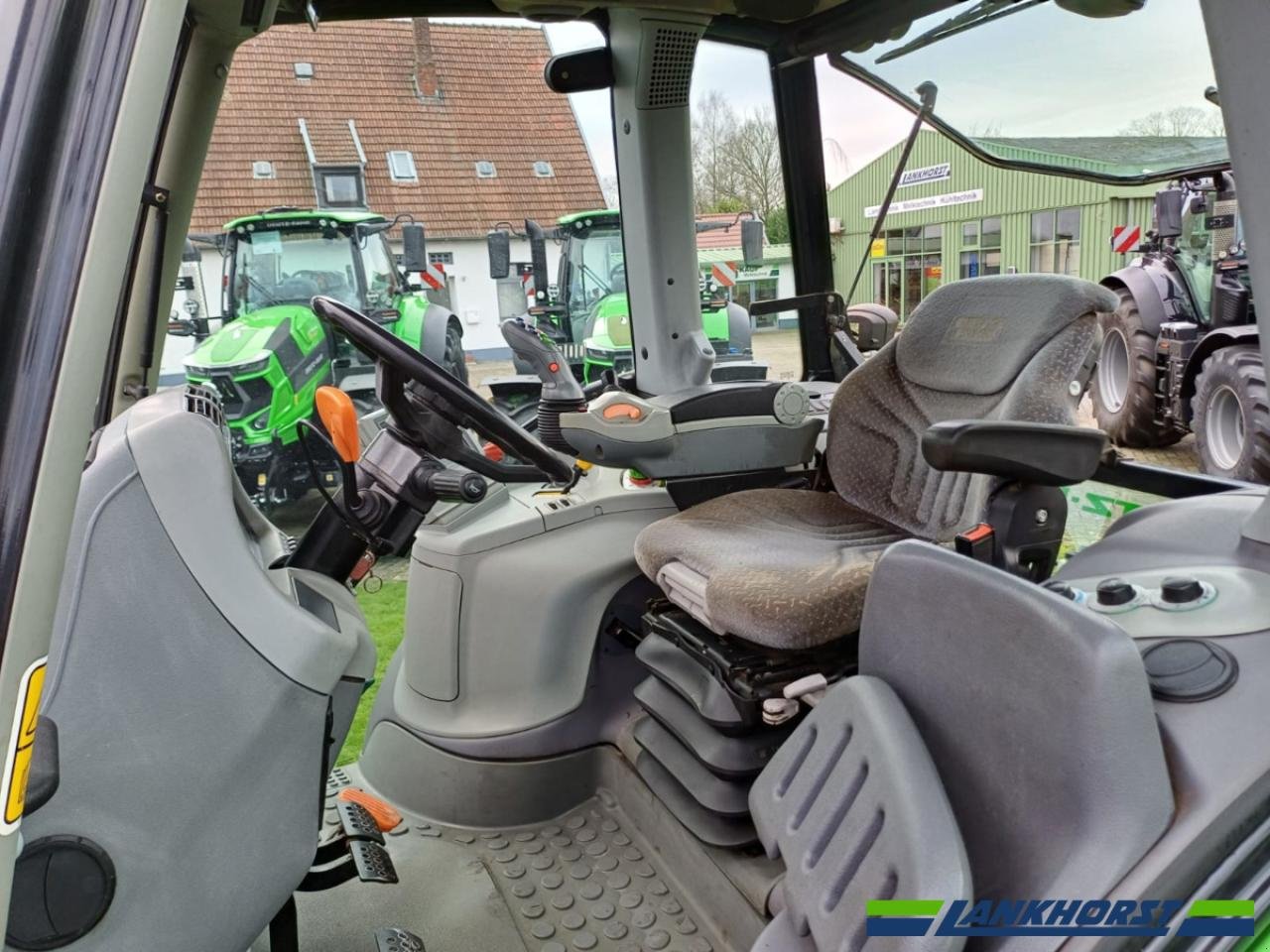 Traktor des Typs Deutz-Fahr Agrotron TTV 420, Gebrauchtmaschine in Neuenhaus (Bild 9)