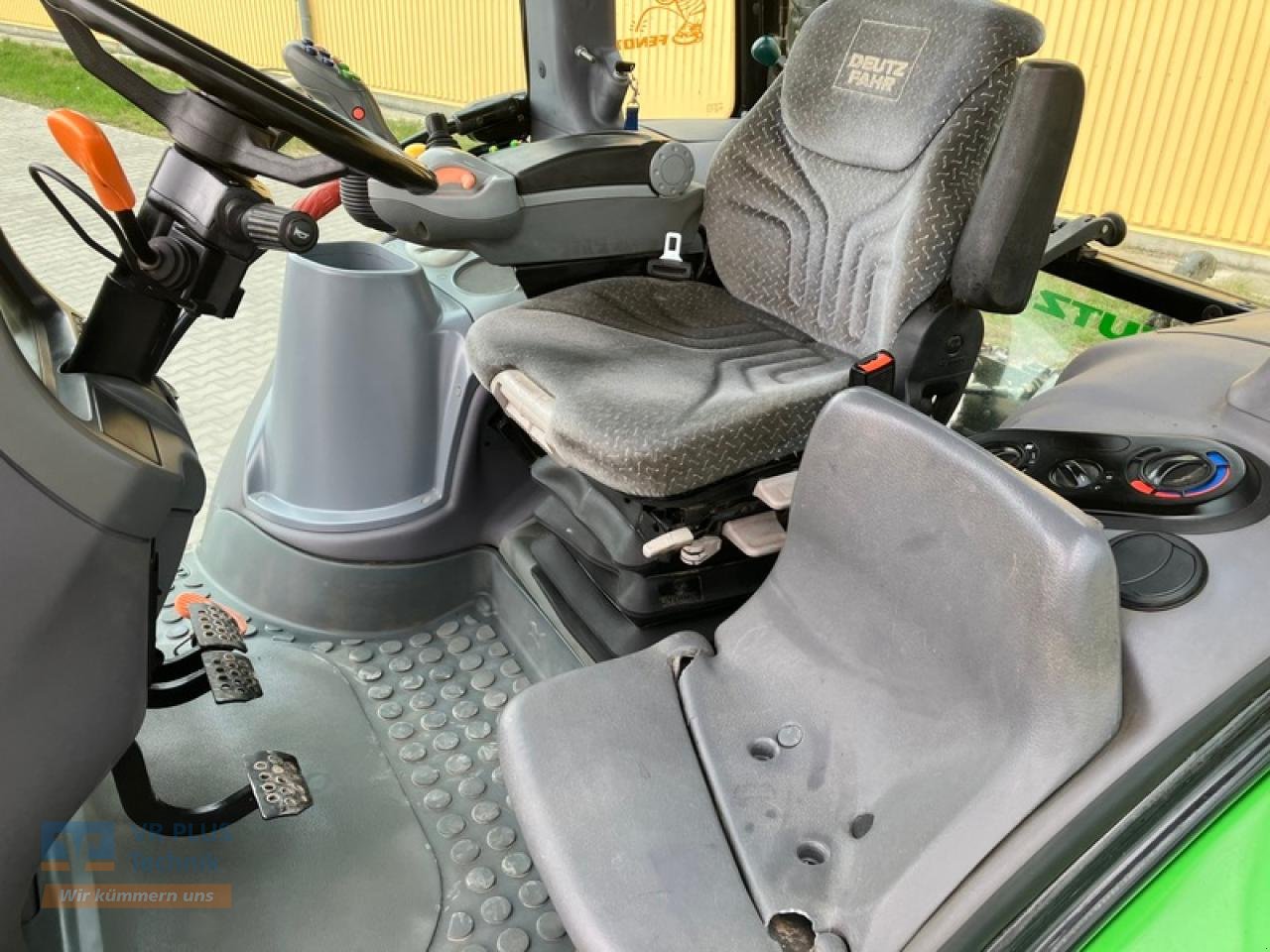 Traktor typu Deutz-Fahr AGROTRON TTV 610, Gebrauchtmaschine w Osterburg (Zdjęcie 8)