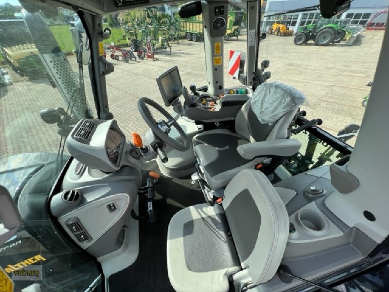 Traktor Türe ait Deutz-Fahr AGROTRON TTV 6190, Gebrauchtmaschine içinde Büchlberg (resim 7)