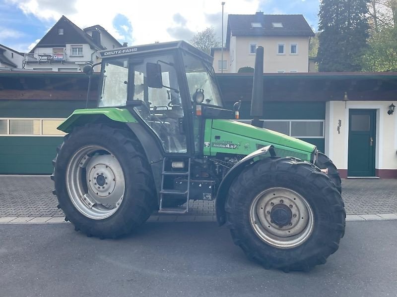 Traktor typu Deutz-Fahr AgroXtra 4.57 Plus Power Schräghauber Allradschlepper 40km/h 1.Hd, Gebrauchtmaschine w Niedernhausen (Zdjęcie 2)