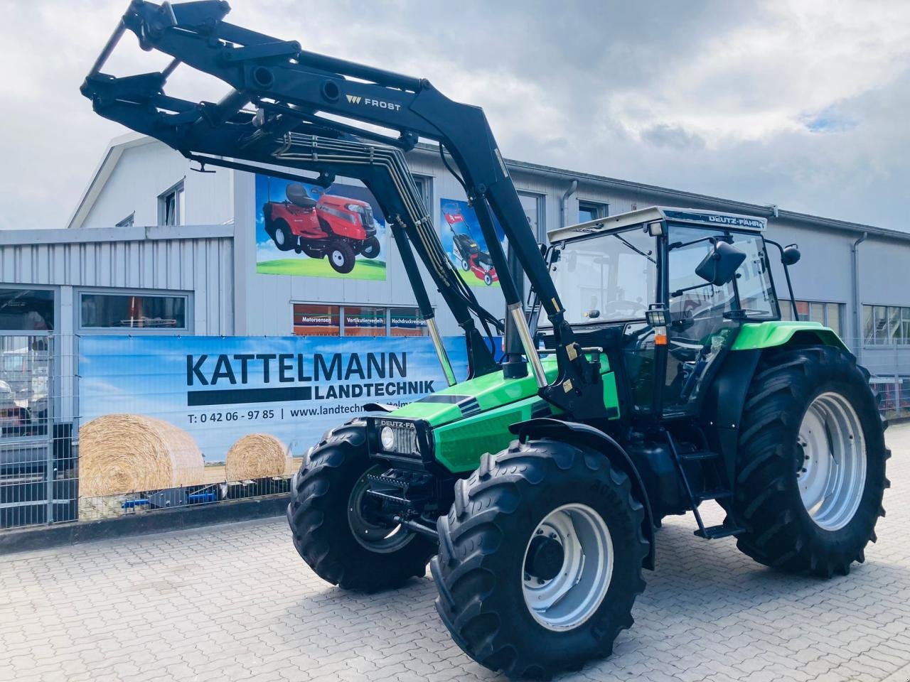 Traktor van het type Deutz-Fahr Agroxtra 6.07, Gebrauchtmaschine in Stuhr (Foto 2)