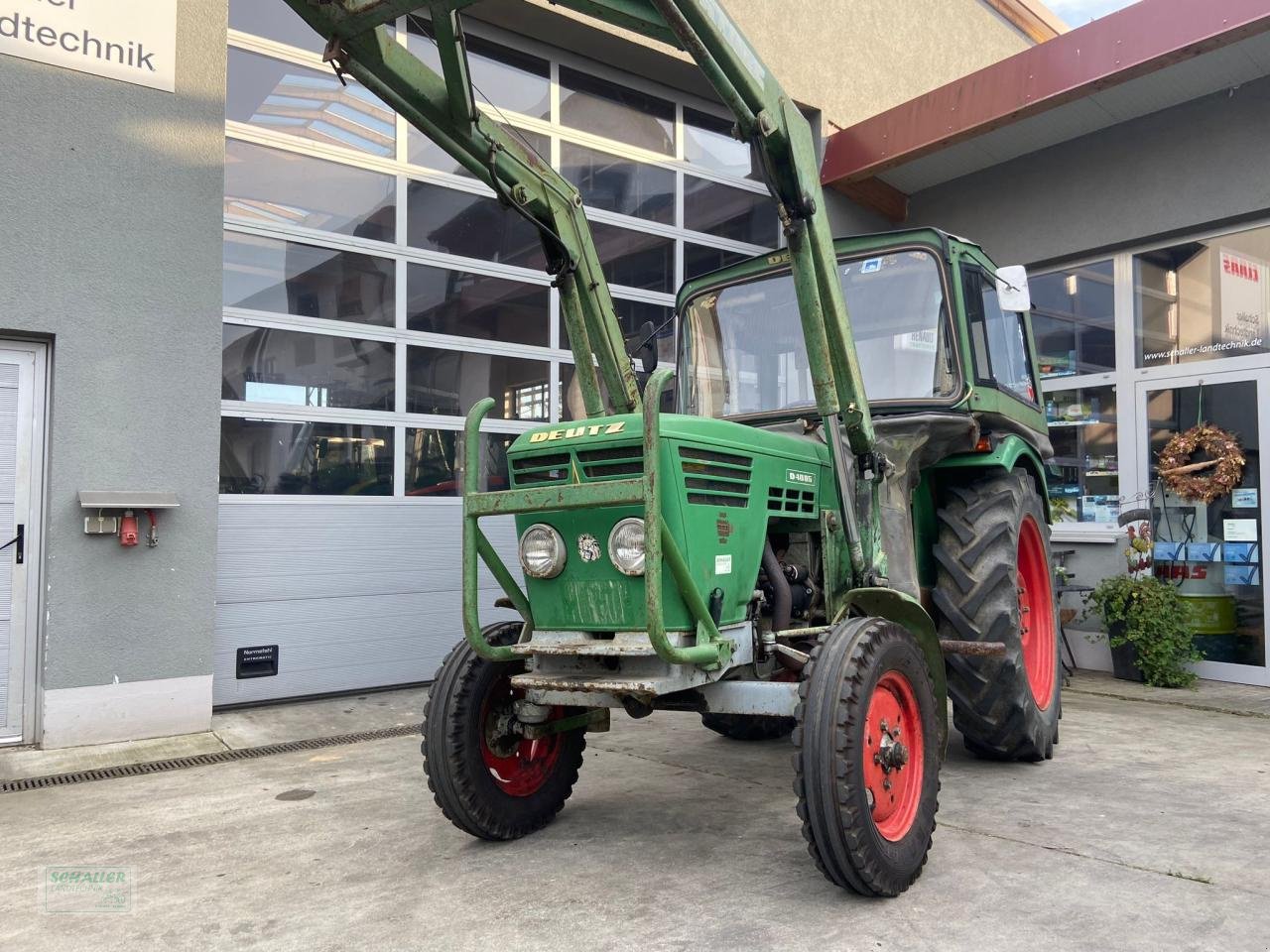 Traktor του τύπου Deutz-Fahr D4006 m. Frontlader und Halbkabine, Gebrauchtmaschine σε Geiselhöring (Φωτογραφία 3)