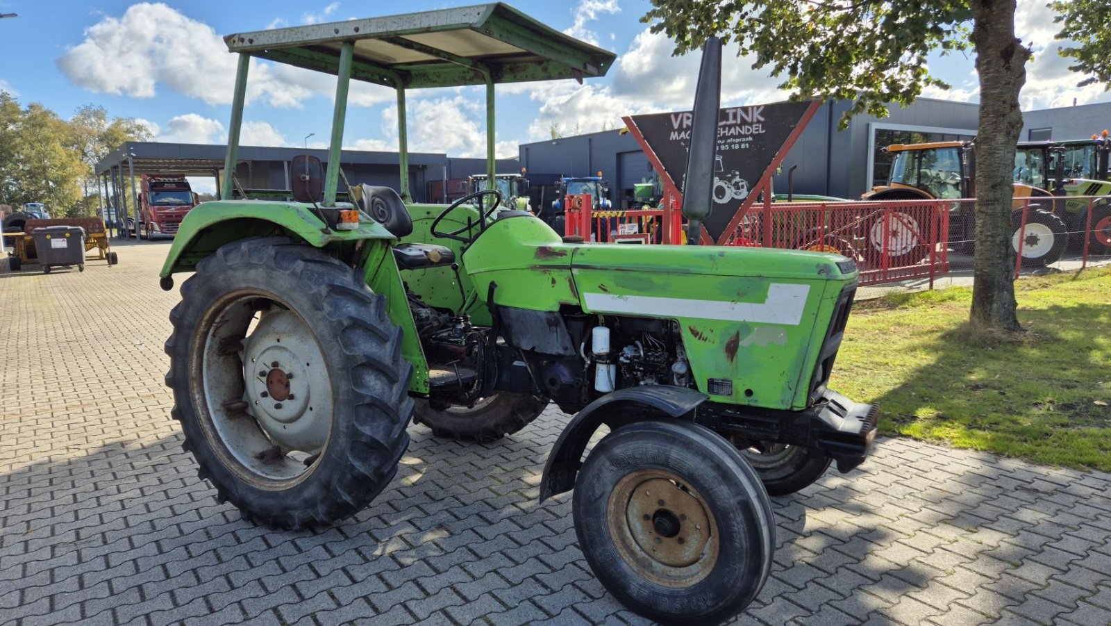 Traktor del tipo Deutz-Fahr D6007 met Kruipversnelling, Gebrauchtmaschine en Schoonebeek (Imagen 1)