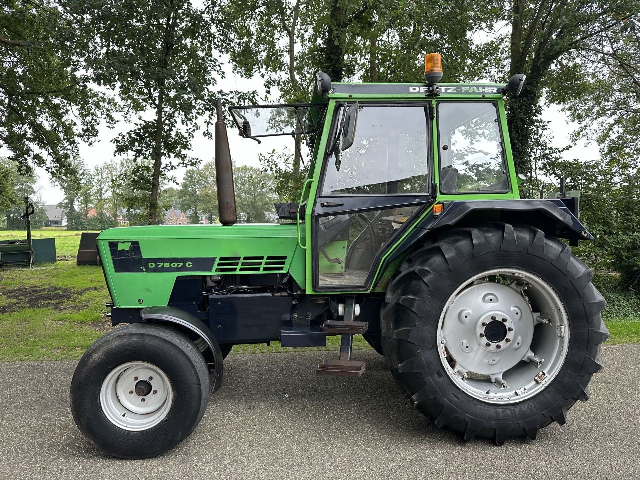 Traktor типа Deutz-Fahr D7807C, Gebrauchtmaschine в Rossum (Фотография 3)