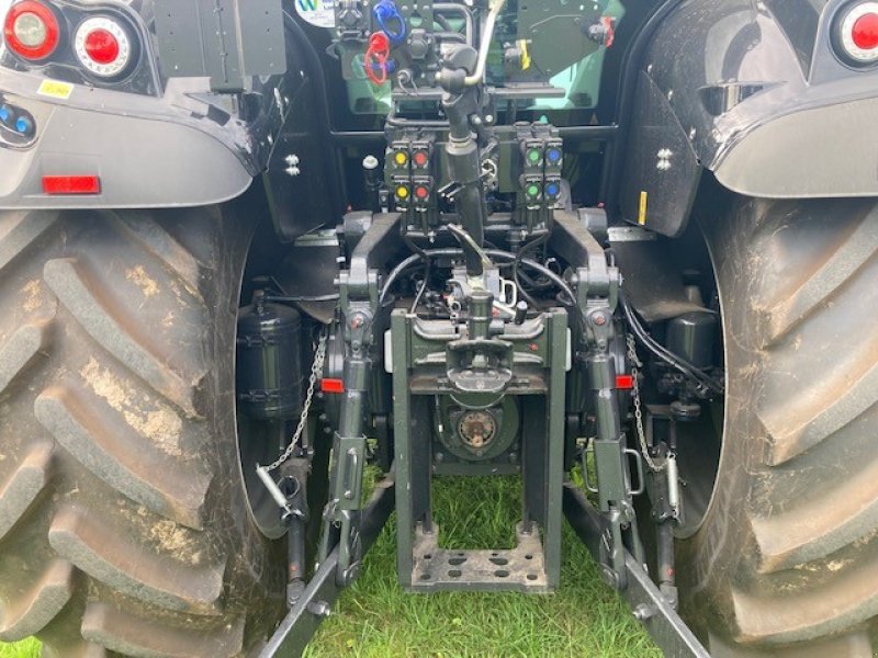 Traktor des Typs Deutz-Fahr Deutz Agrotron 6185 TTV Warrio, Gebrauchtmaschine in Gnutz (Bild 5)