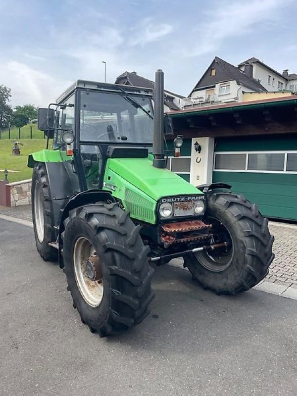 Traktor от тип Deutz-Fahr Deutz AgroXtra 4.57 Plus Power Schräghauber Allradschlepper 40 km/h 1.Hd, Gebrauchtmaschine в Niedernhausen OT Engenhahn (Снимка 1)