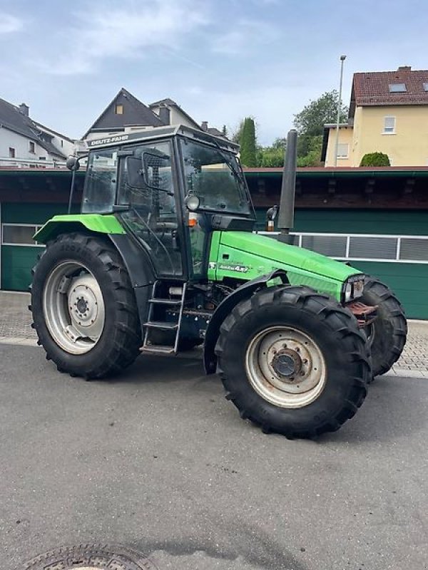 Traktor tip Deutz-Fahr Deutz AgroXtra 4.57 Plus Power Schräghauber Allradschlepper 40 km/h 1.Hd, Gebrauchtmaschine in Niedernhausen OT Engenhahn (Poză 2)