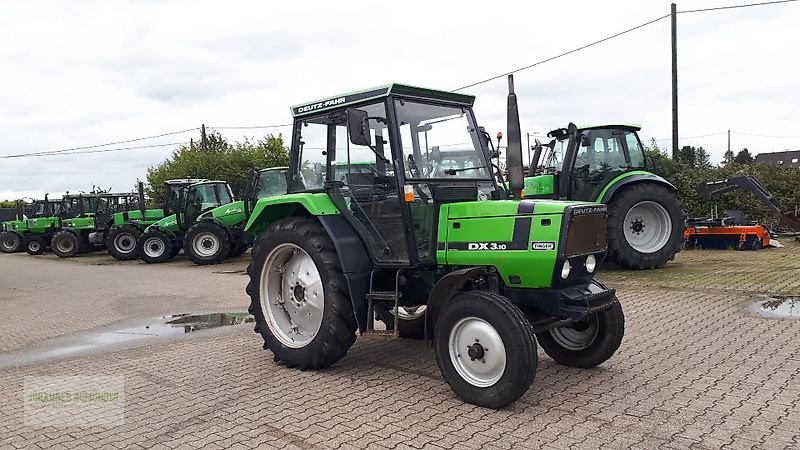 Traktor des Typs Deutz-Fahr DEUTZ DX 3.10 star-cab / Kriechgang  original 2452 Stunden, Gebrauchtmaschine in Leichlingen (Bild 3)