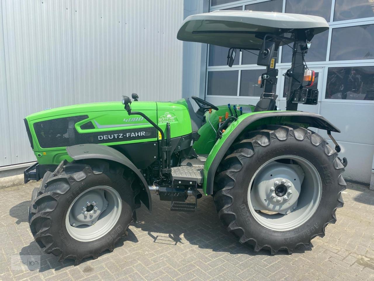 Traktor of the type Deutz-Fahr DEUTZ FAHR 4080 E, Neumaschine in Eslohe–Bremke (Picture 2)